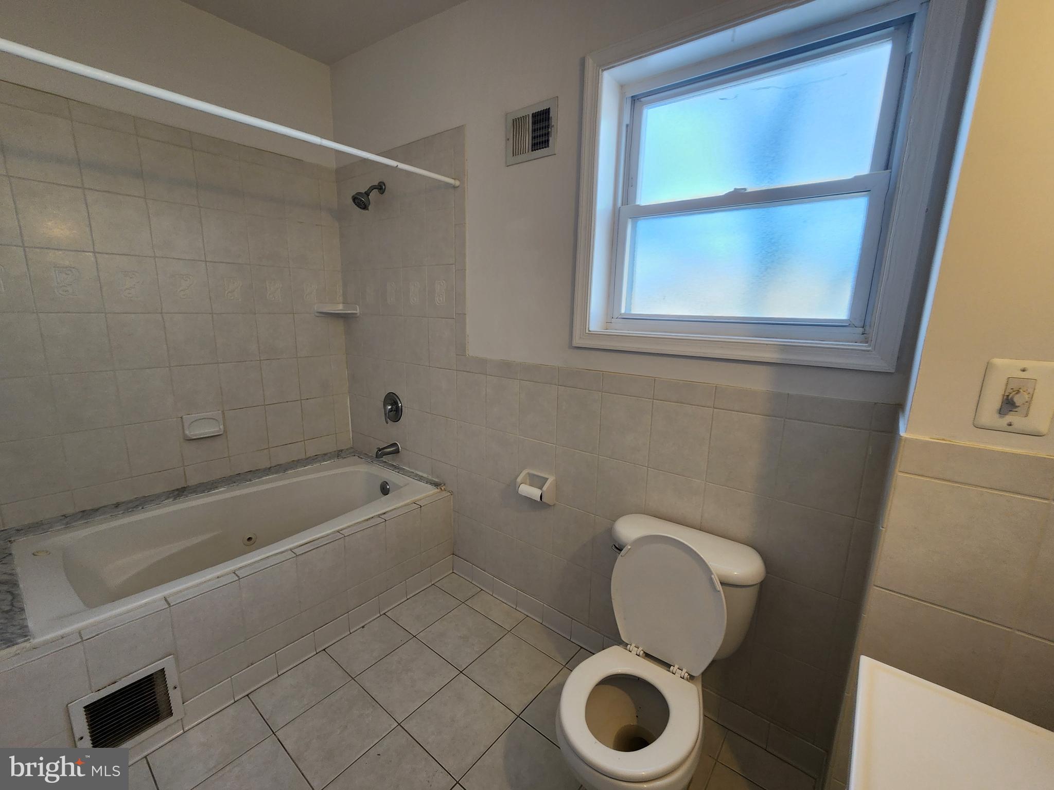 HIGHLANDTOWN - Residential