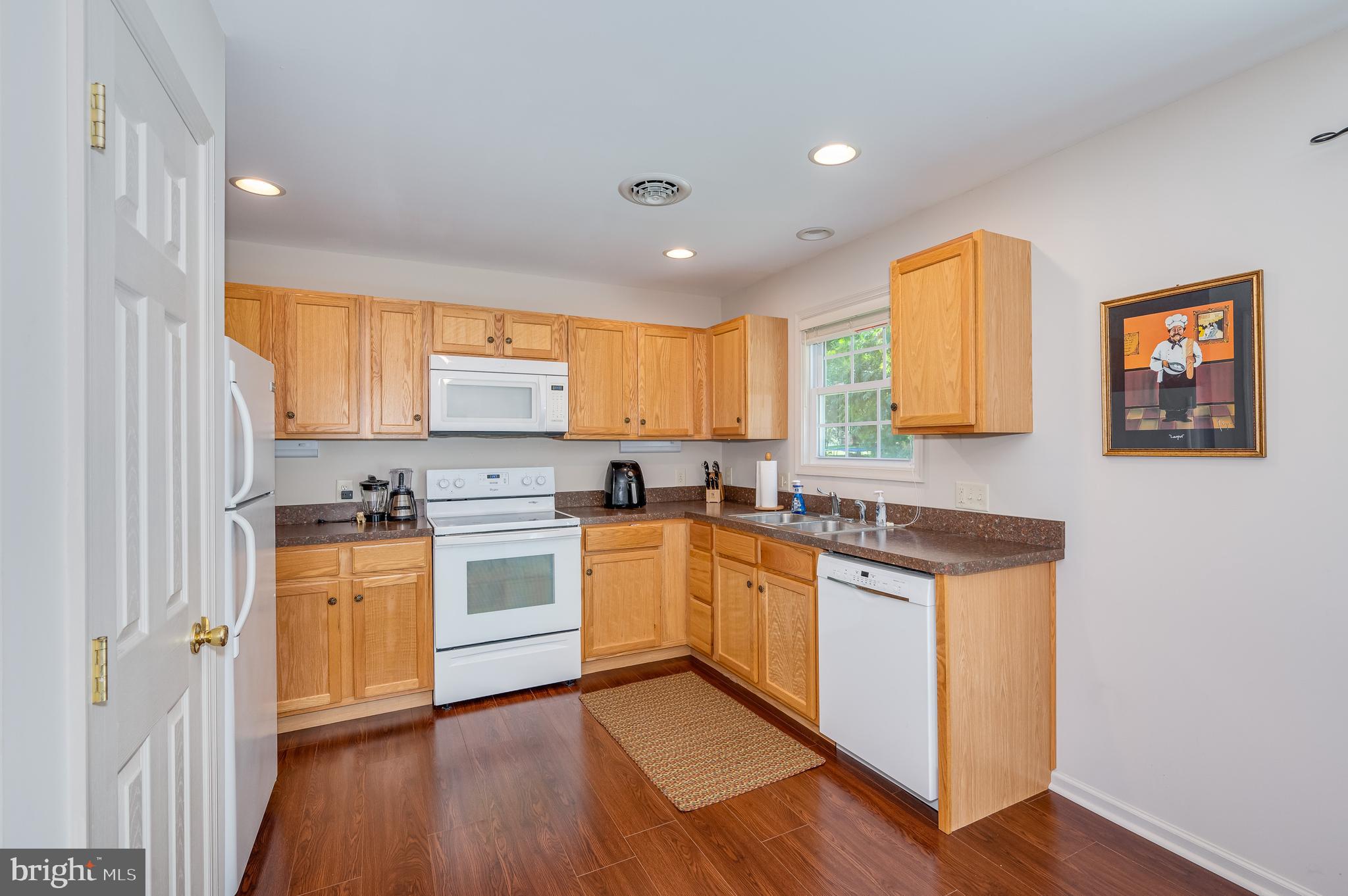 PINE GROVE ESTATES - Residential