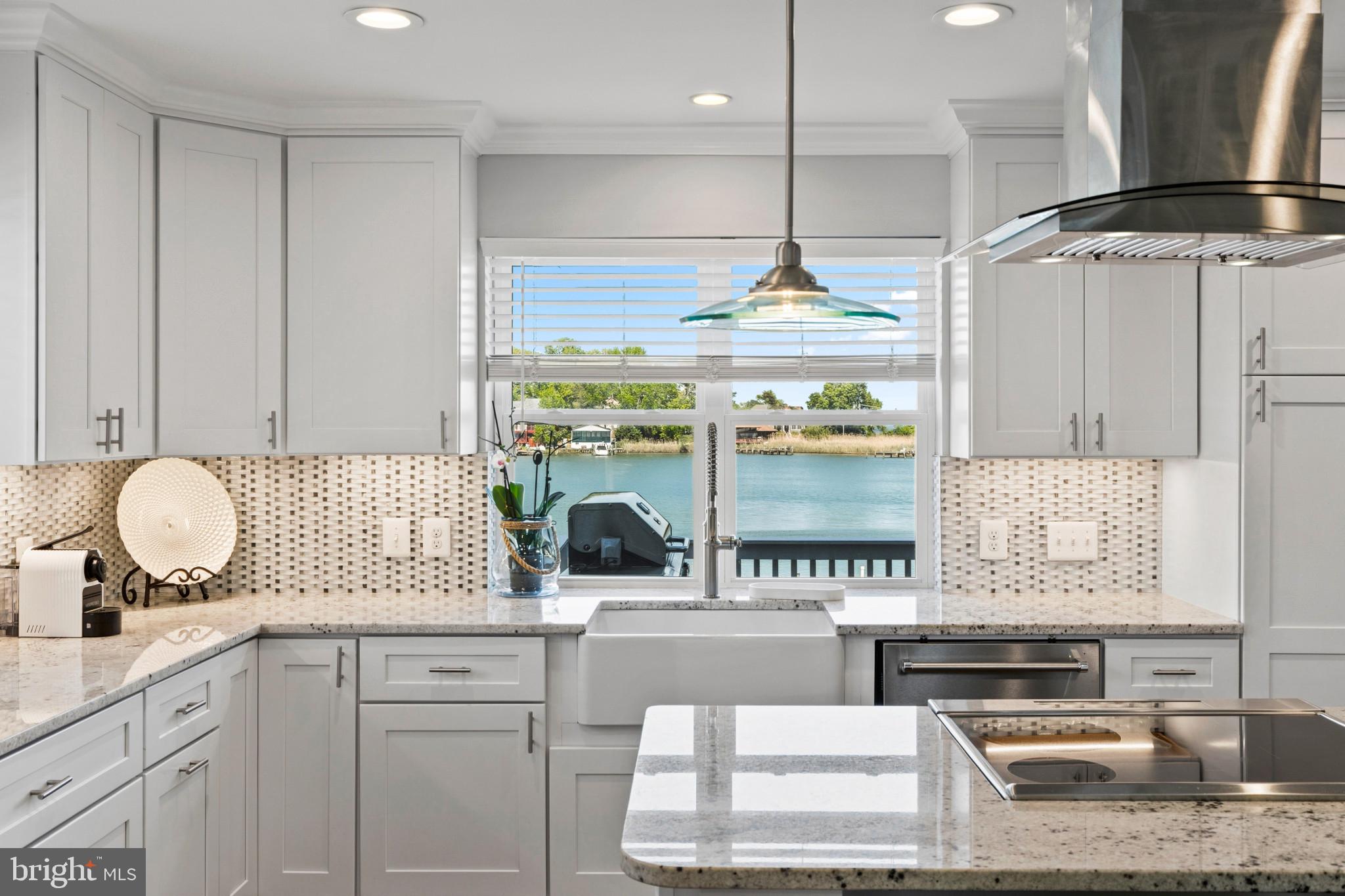 OYSTER HARBOR - Residential