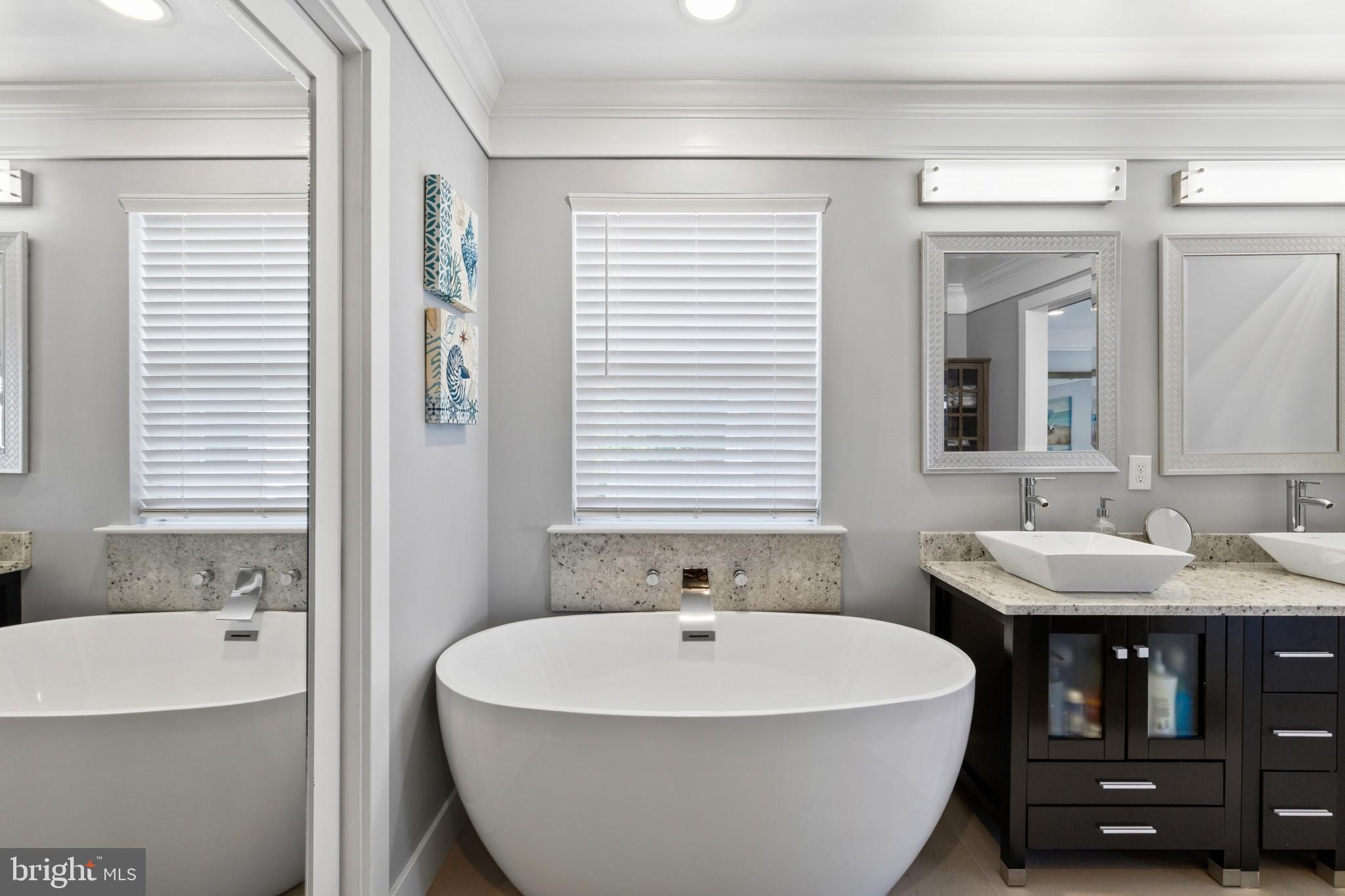 OYSTER HARBOR - Residential