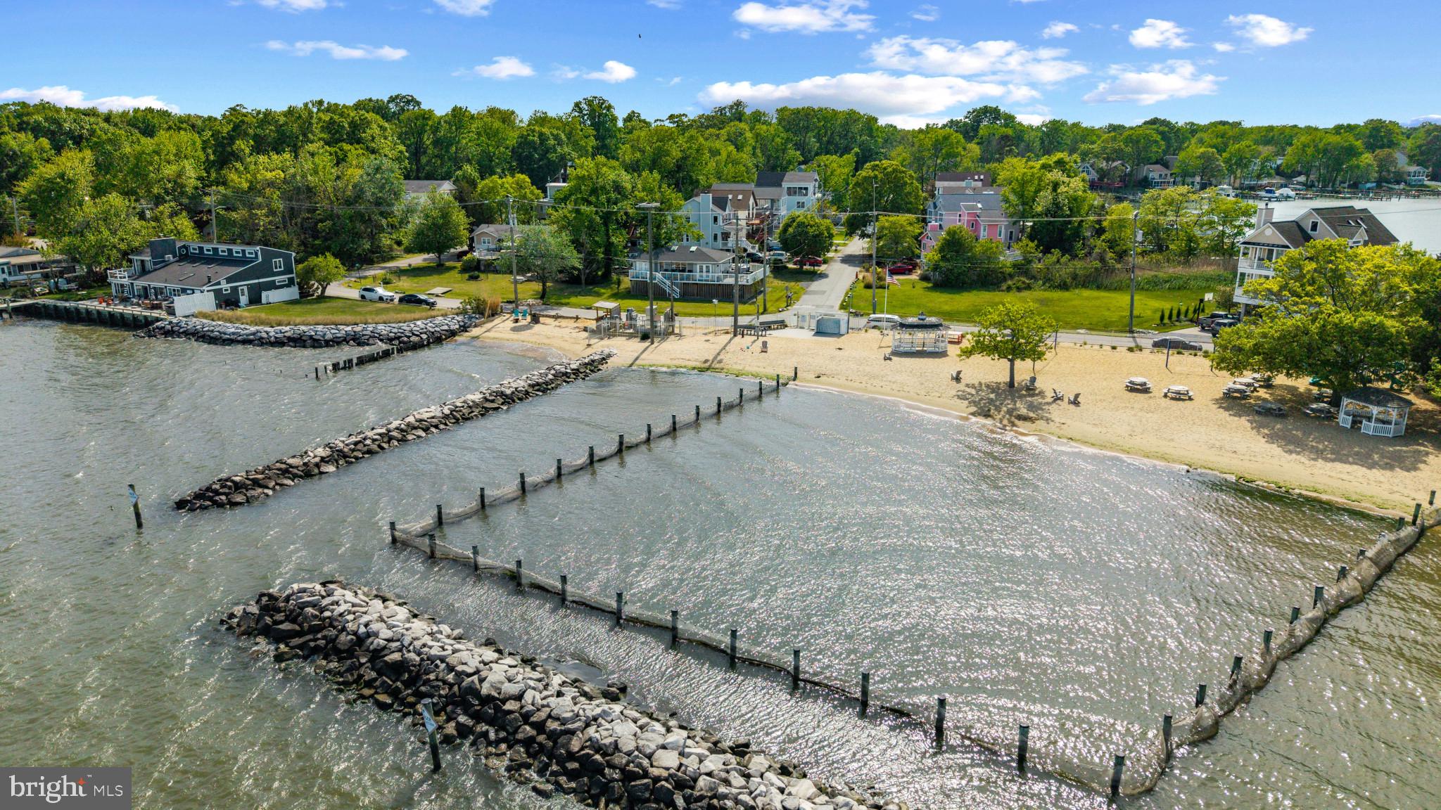 OYSTER HARBOR - Residential