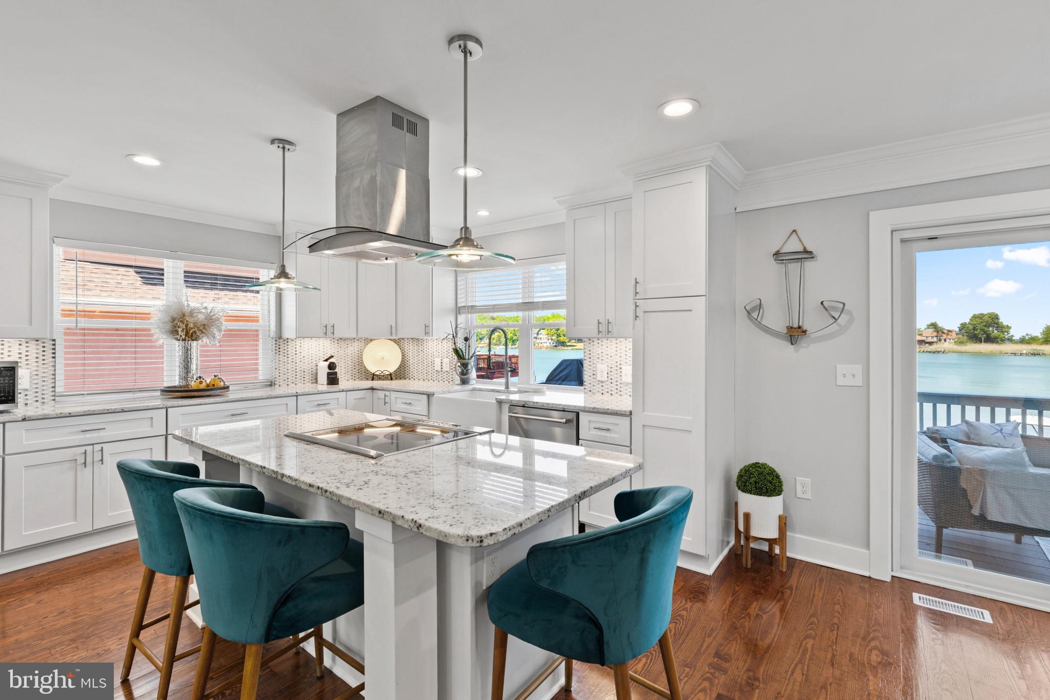 OYSTER HARBOR - Residential