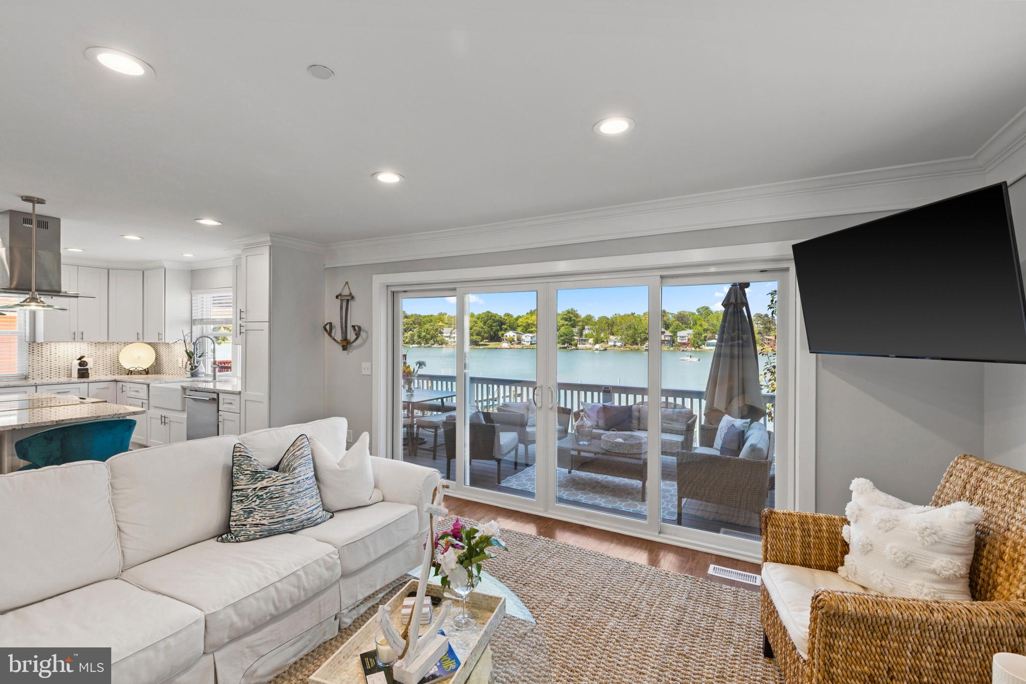 OYSTER HARBOR - Residential