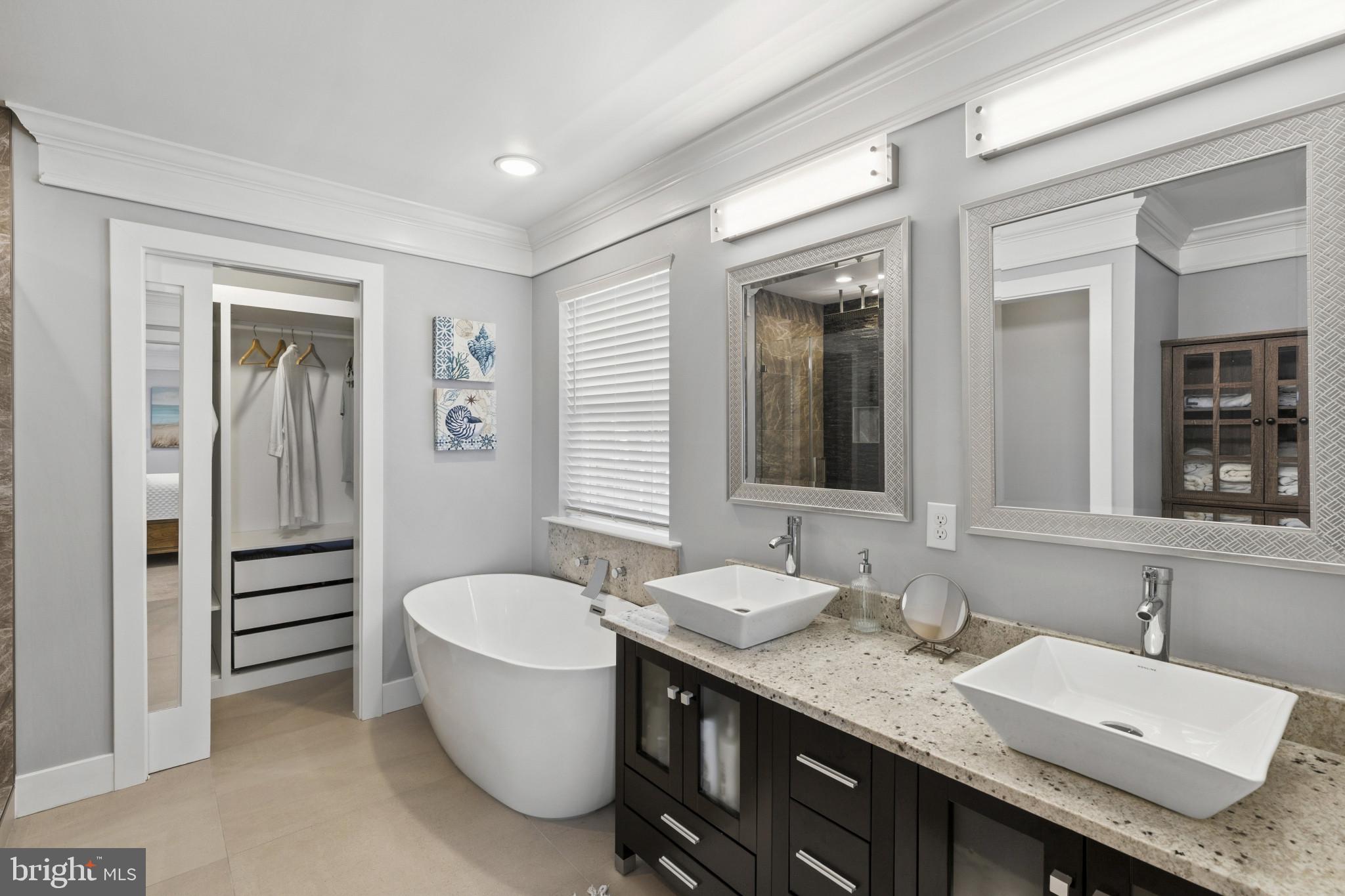 OYSTER HARBOR - Residential