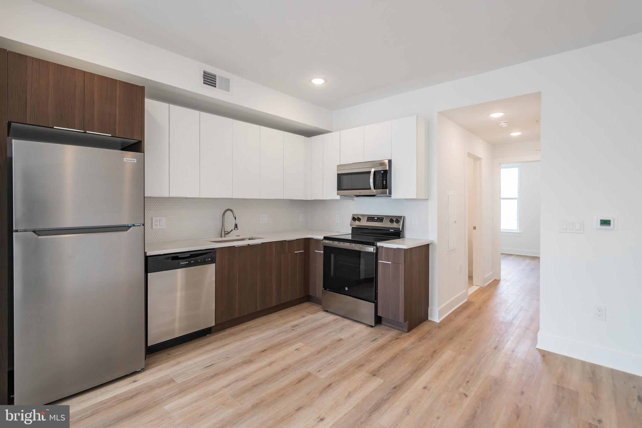 CENTER CITY - Residential Lease