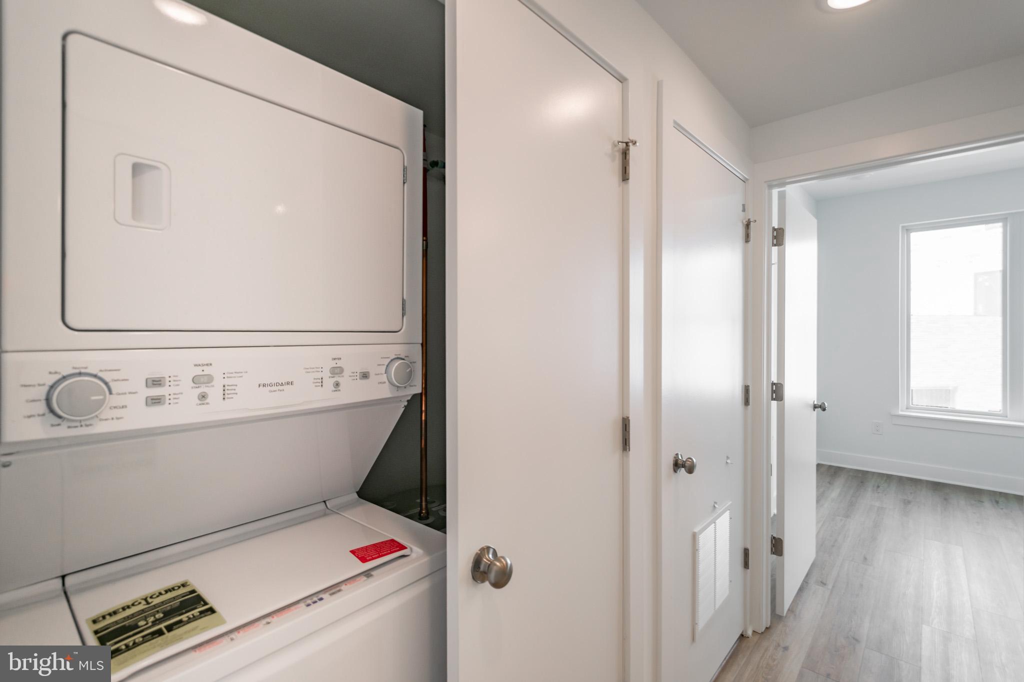 CENTER CITY - Residential Lease