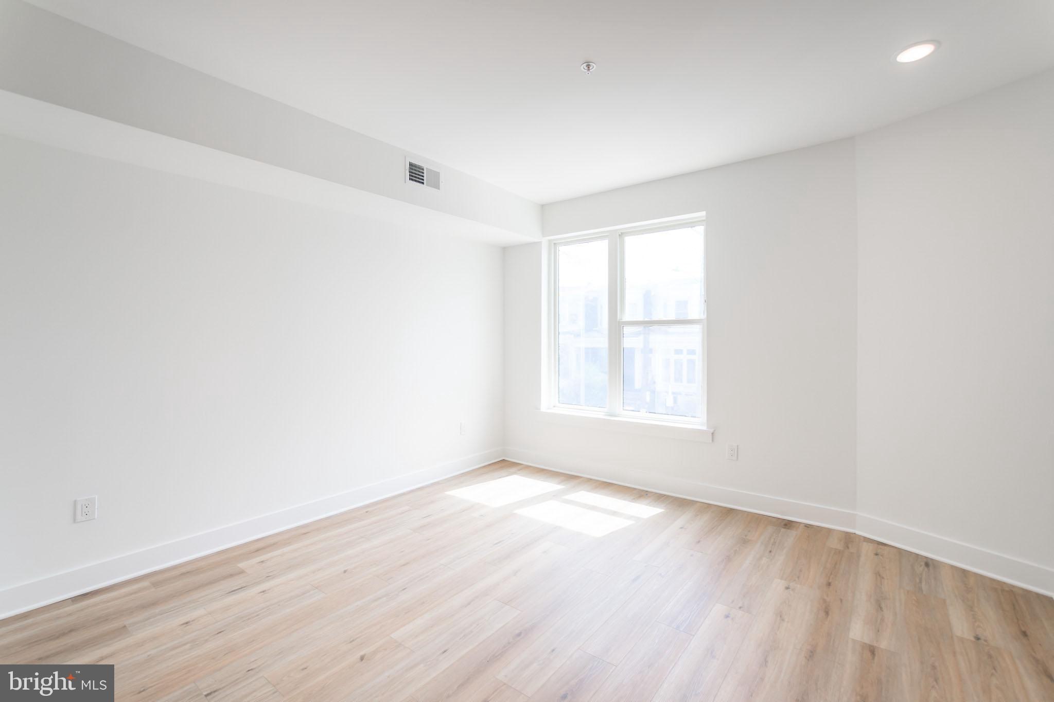 CENTER CITY - Residential Lease