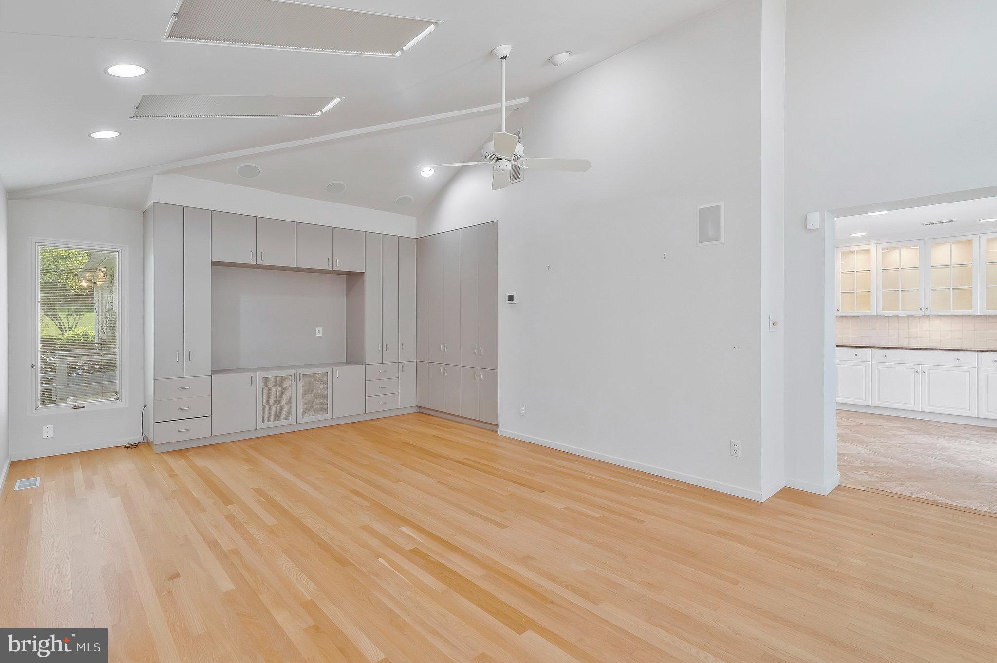 LANGLEY FOREST - Residential