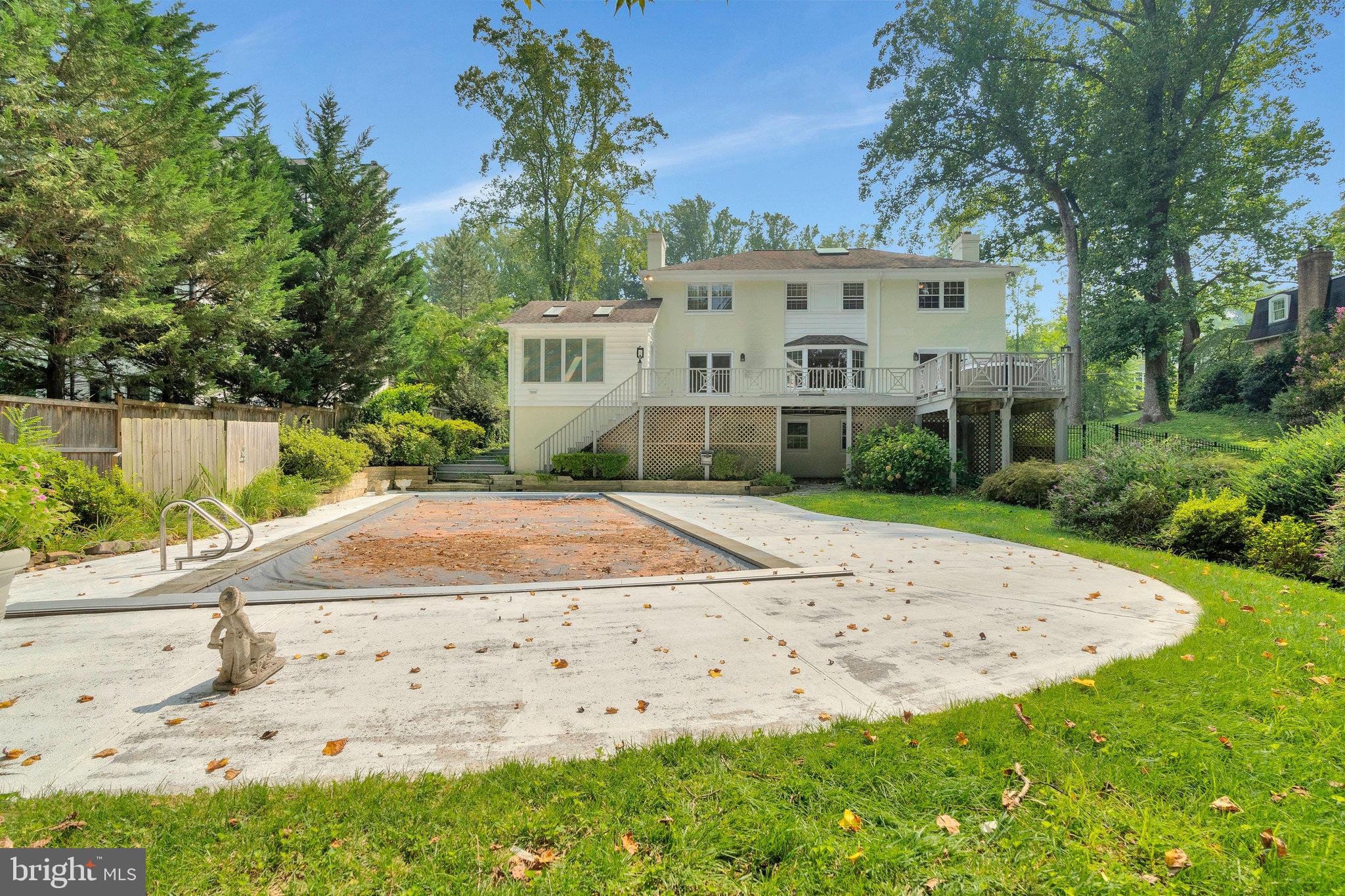 LANGLEY FOREST - Residential