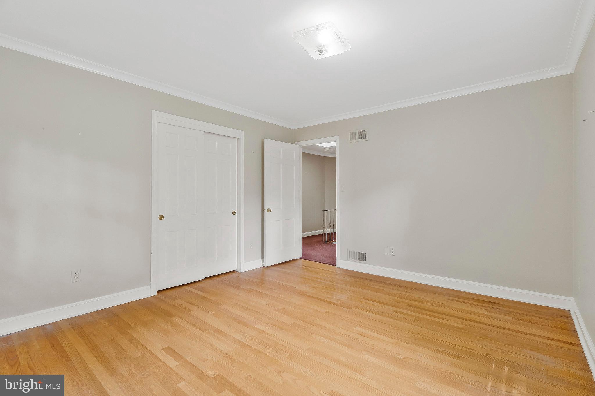 LANGLEY FOREST - Residential