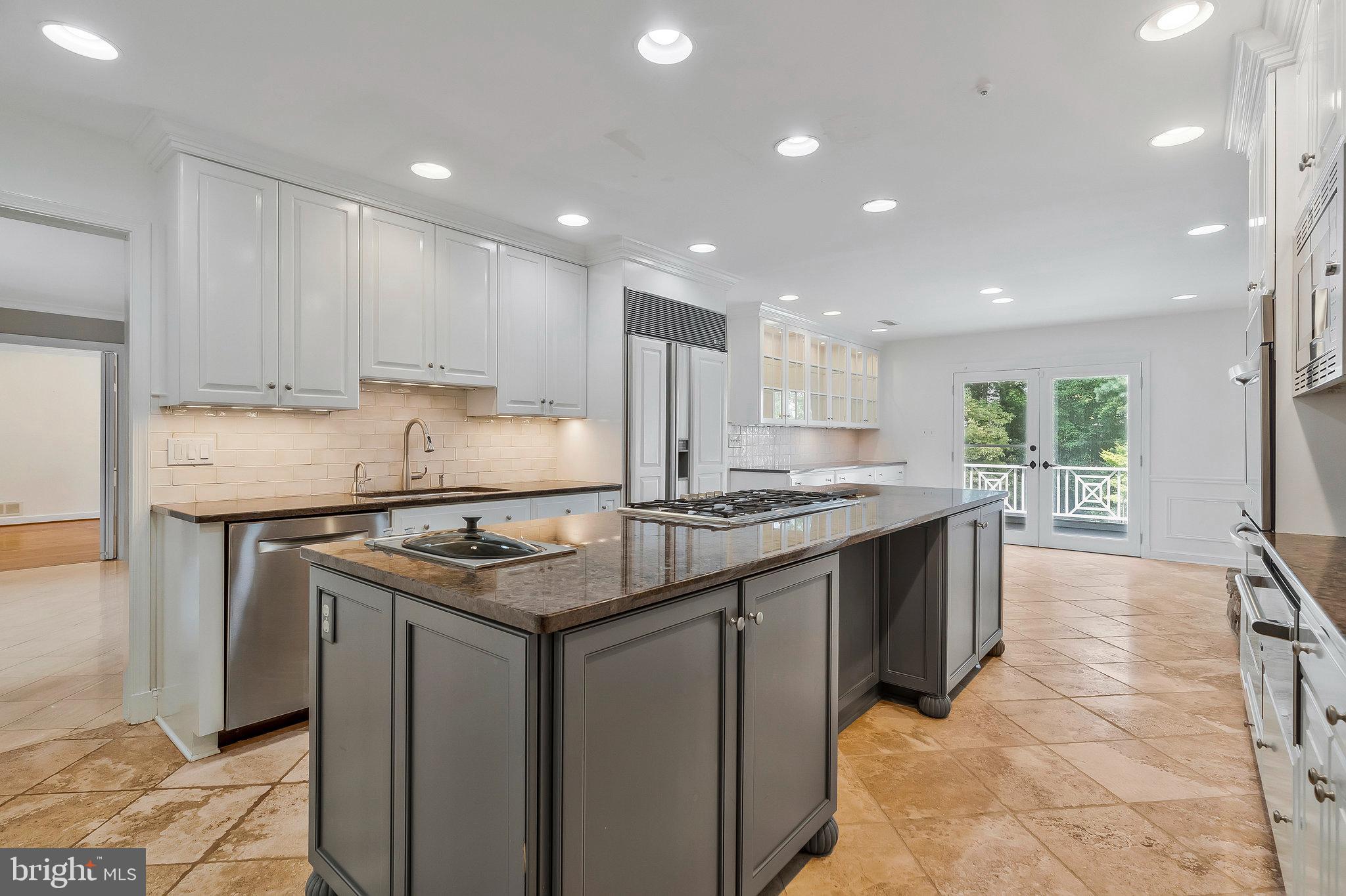 LANGLEY FOREST - Residential