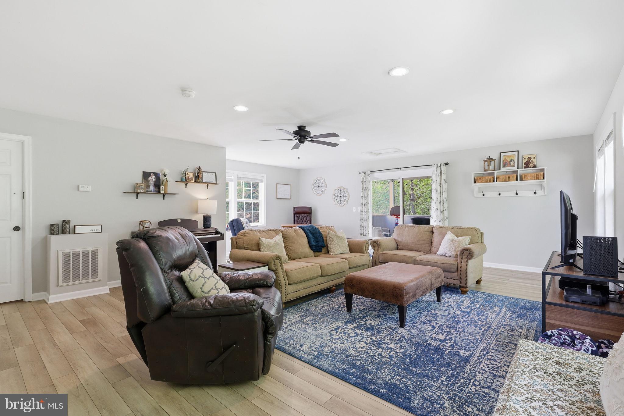 JEFFERSONTON - Residential