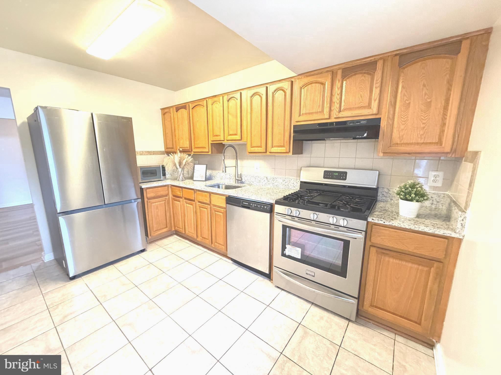 THOMAS CHOICE GARDENS - Residential