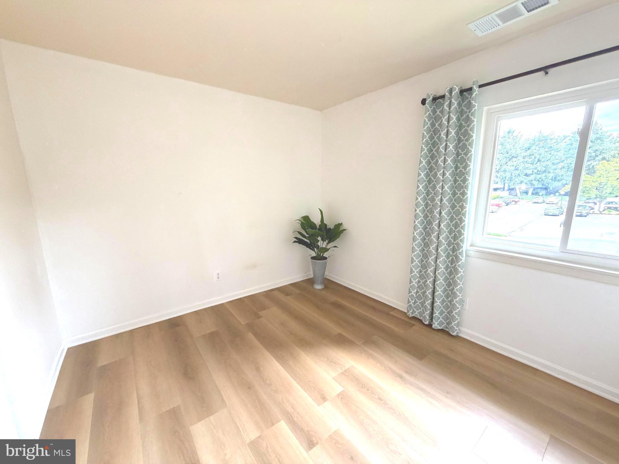 THOMAS CHOICE GARDENS - Residential