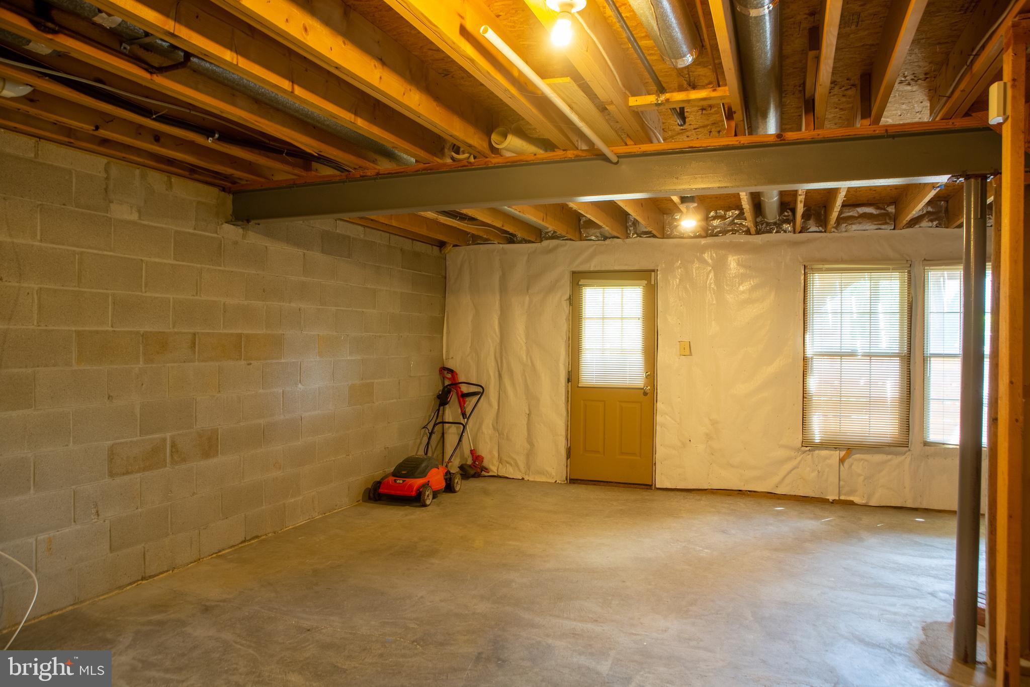 COURTS AT PINEY ORCHARD - Residential