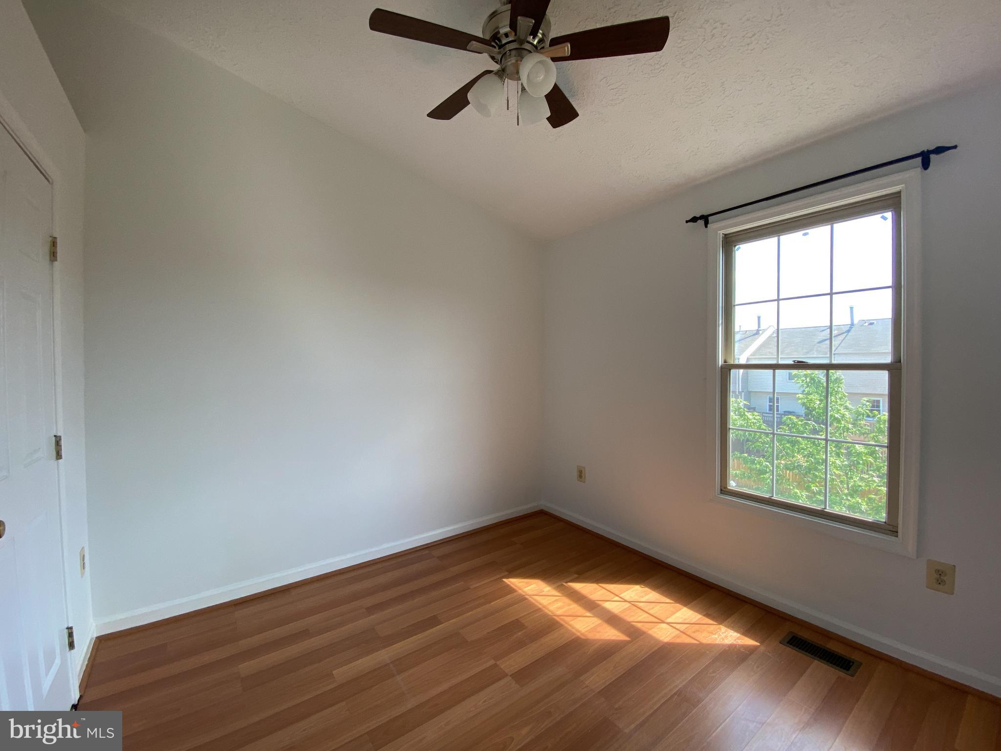 COURTS AT PINEY ORCHARD - Residential