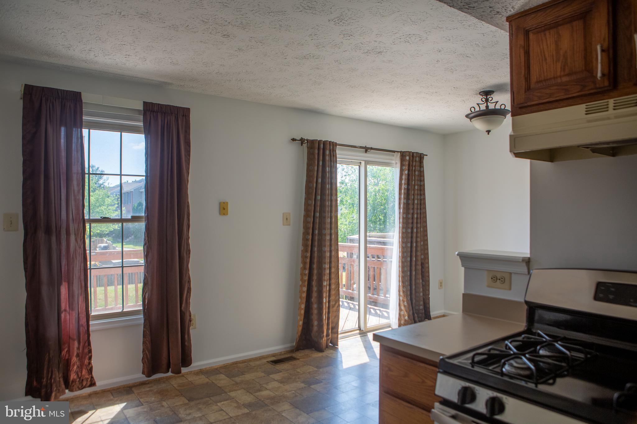 COURTS AT PINEY ORCHARD - Residential