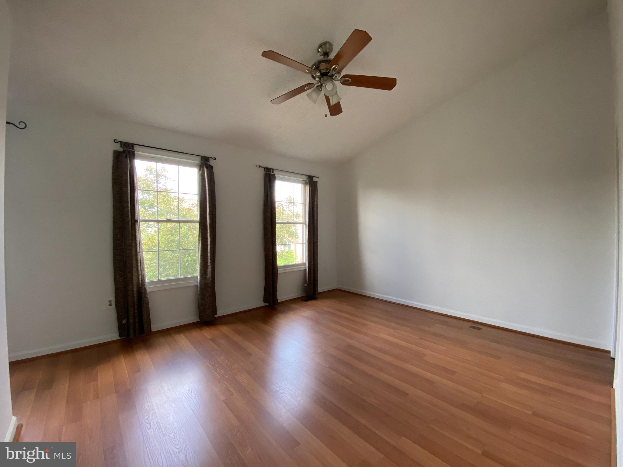 COURTS AT PINEY ORCHARD - Residential