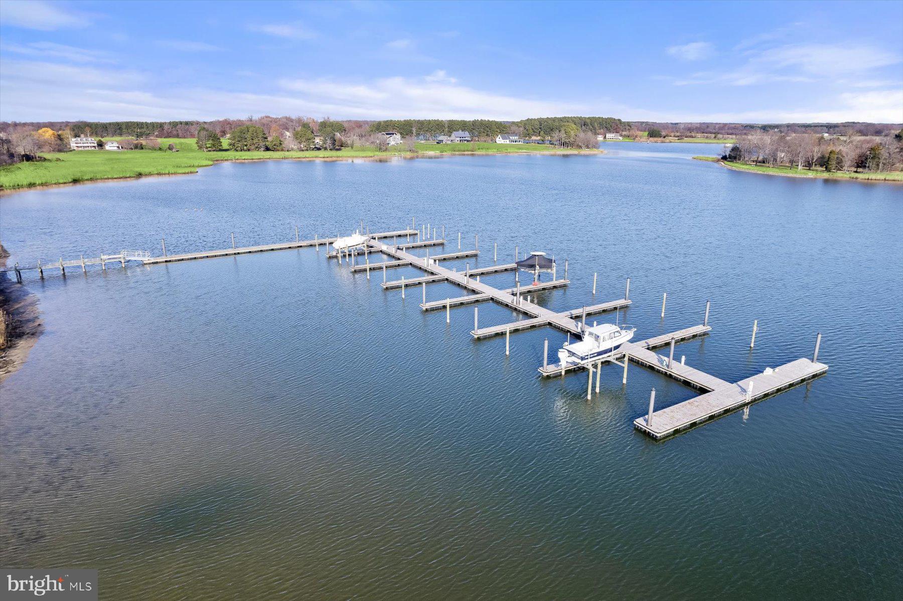 LITTLE NECK FARM - Land