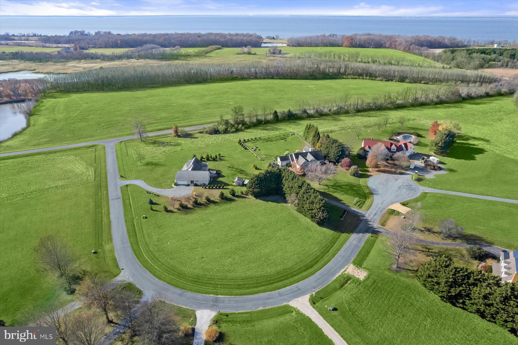 LITTLE NECK FARM - Land