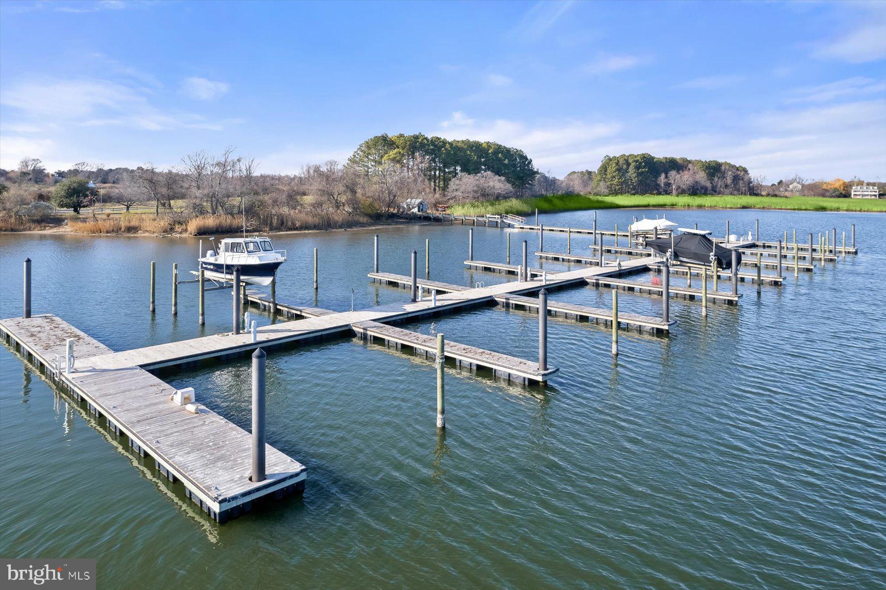 LITTLE NECK FARM - Land