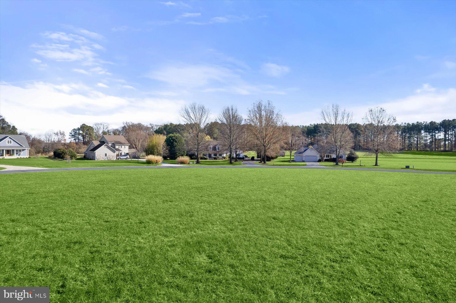 LITTLE NECK FARM - Land