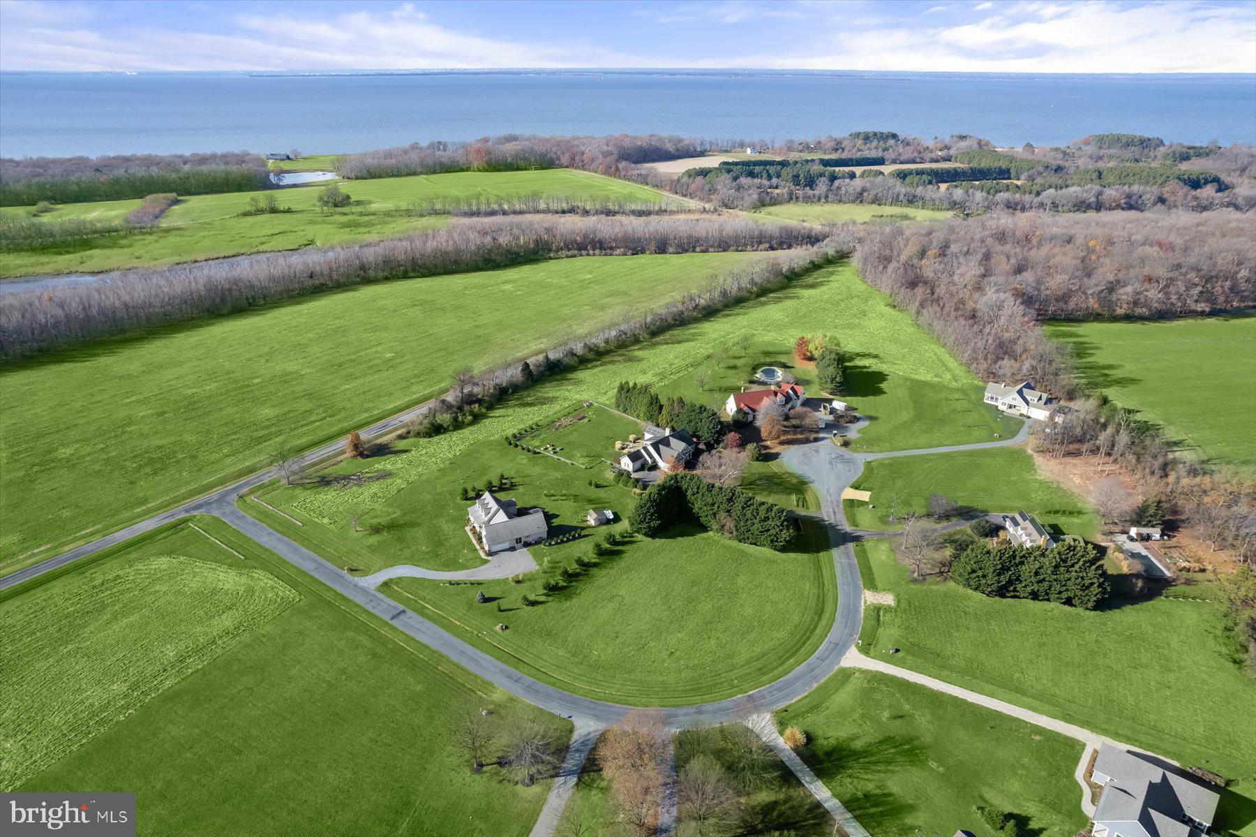 LITTLE NECK FARM - Land