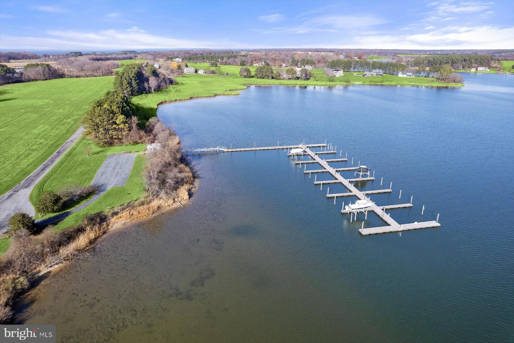 LITTLE NECK FARM - Land