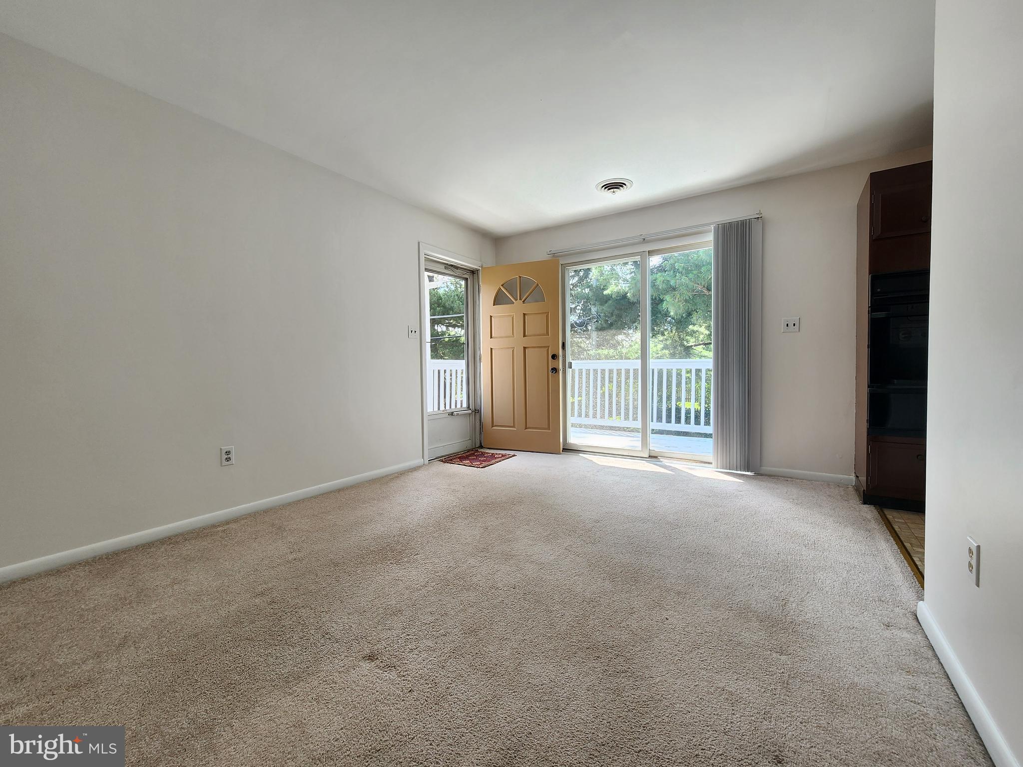 INGLEWOOD - Residential Lease