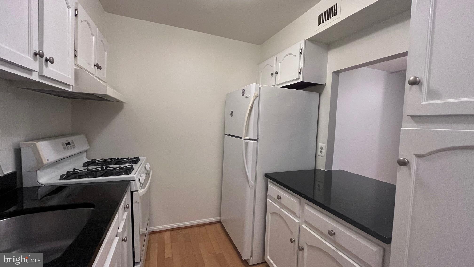 BURKE COVE - Residential Lease