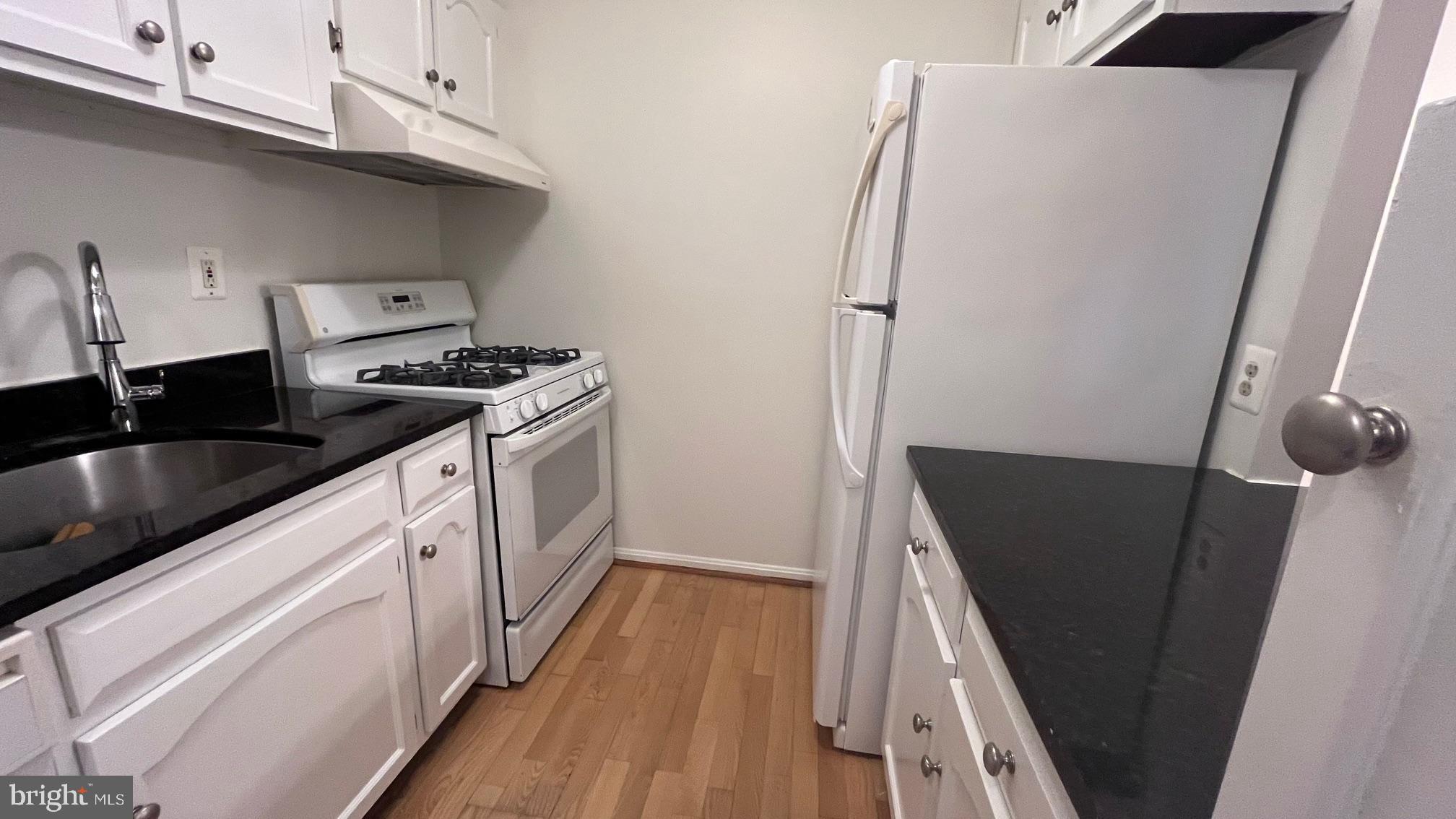 BURKE COVE - Residential Lease