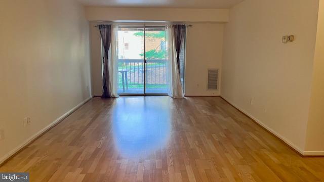 5904 COVE LANDING ROAD 301