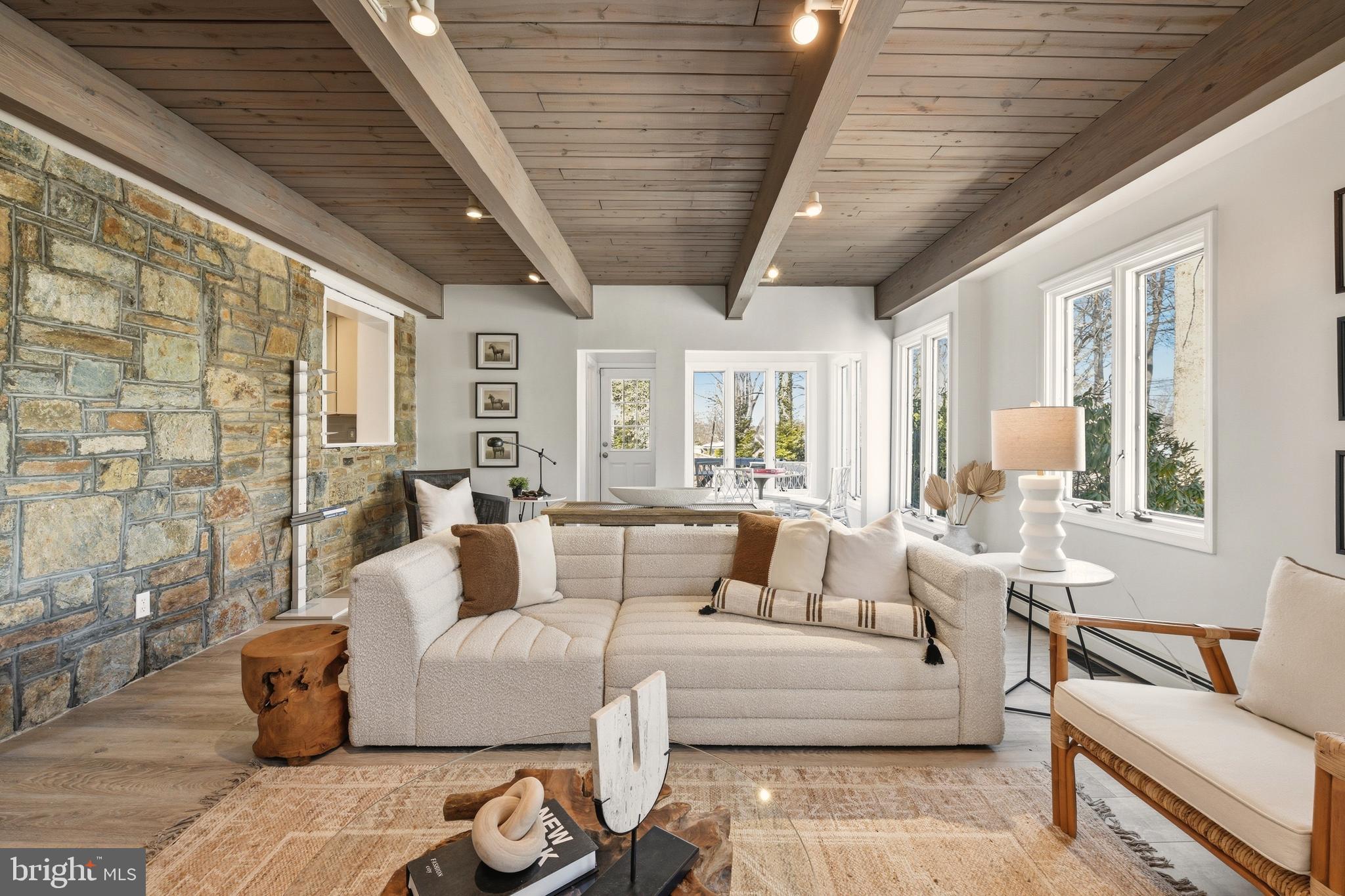 WOODHAVEN - Residential