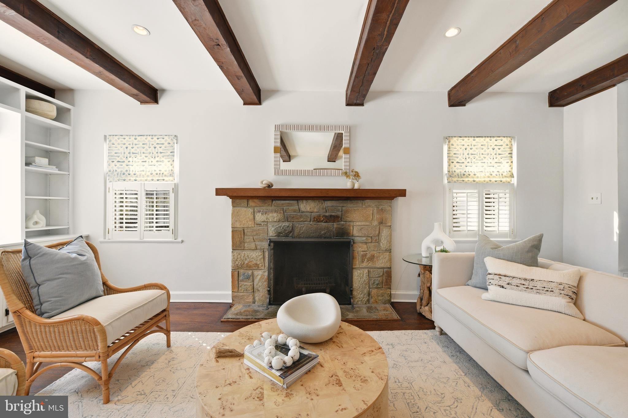 WOODHAVEN - Residential