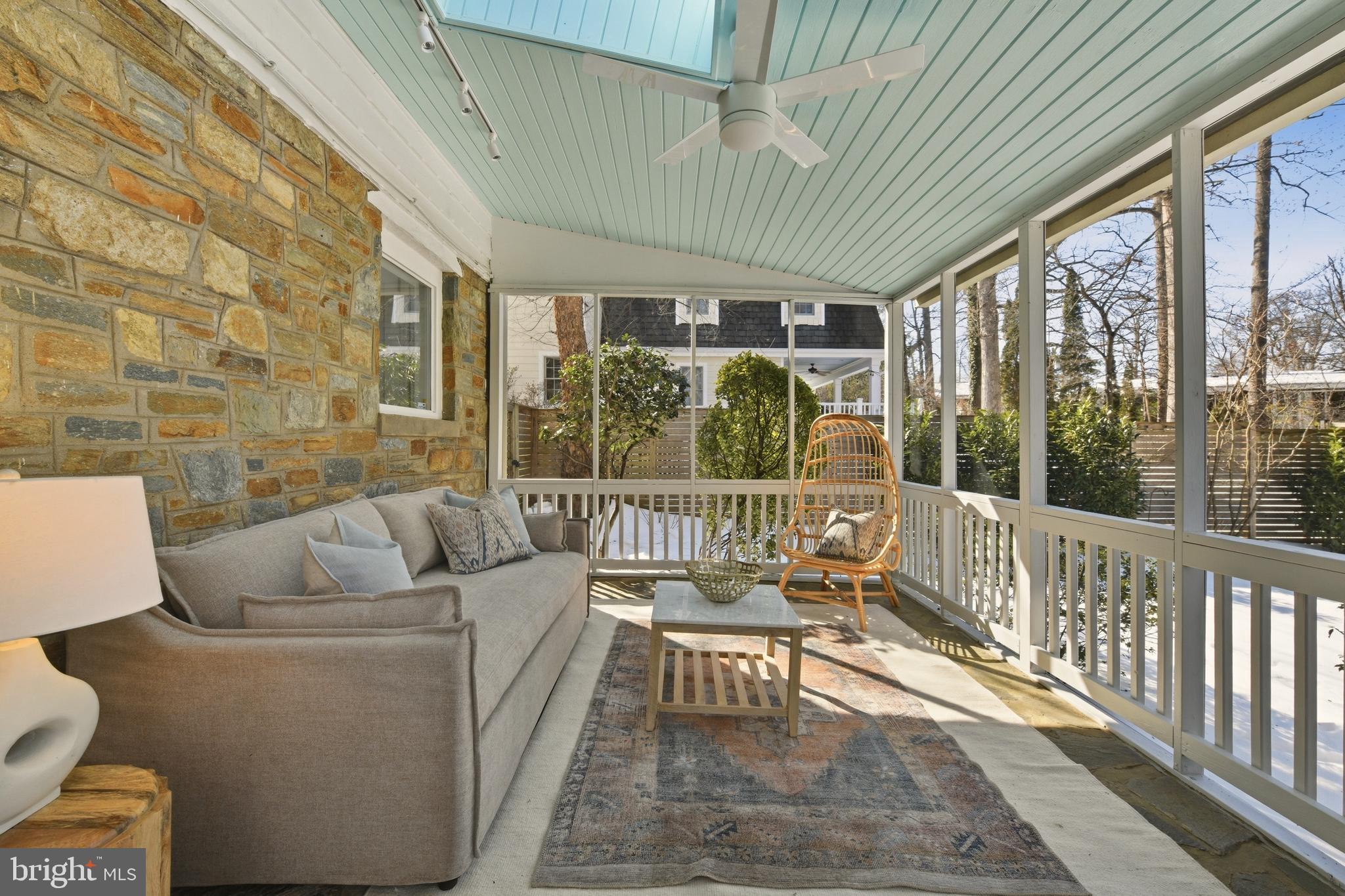 WOODHAVEN - Residential