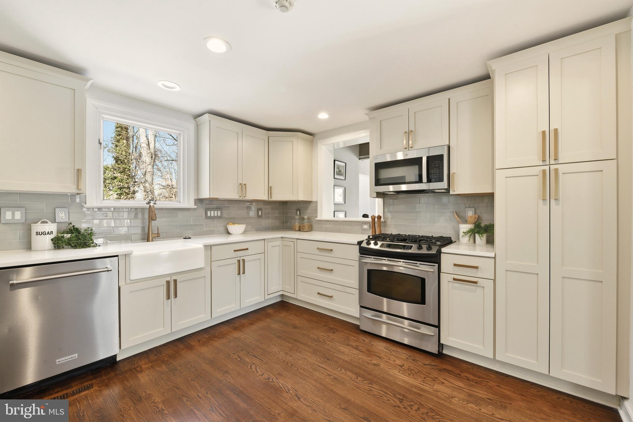 WOODHAVEN - Residential