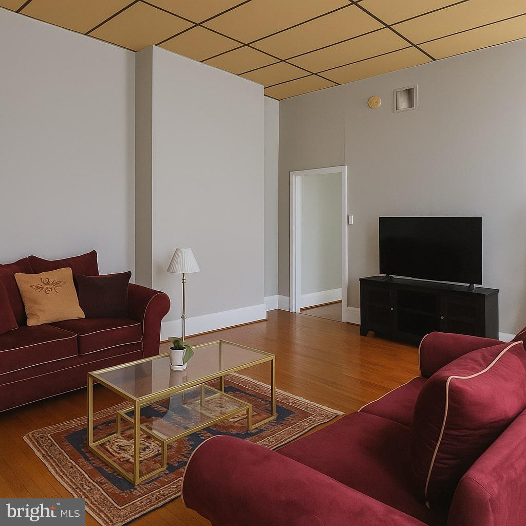 PASSYUNK SQUARE - Commercial Sale