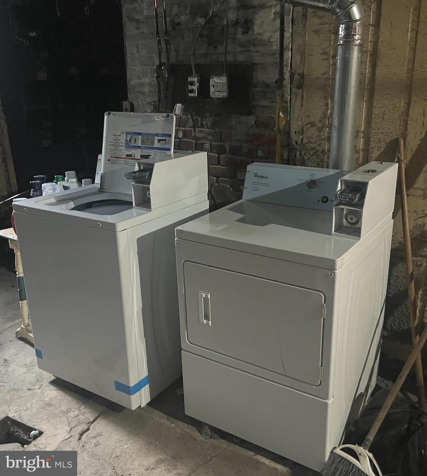 PASSYUNK SQUARE - Commercial Sale