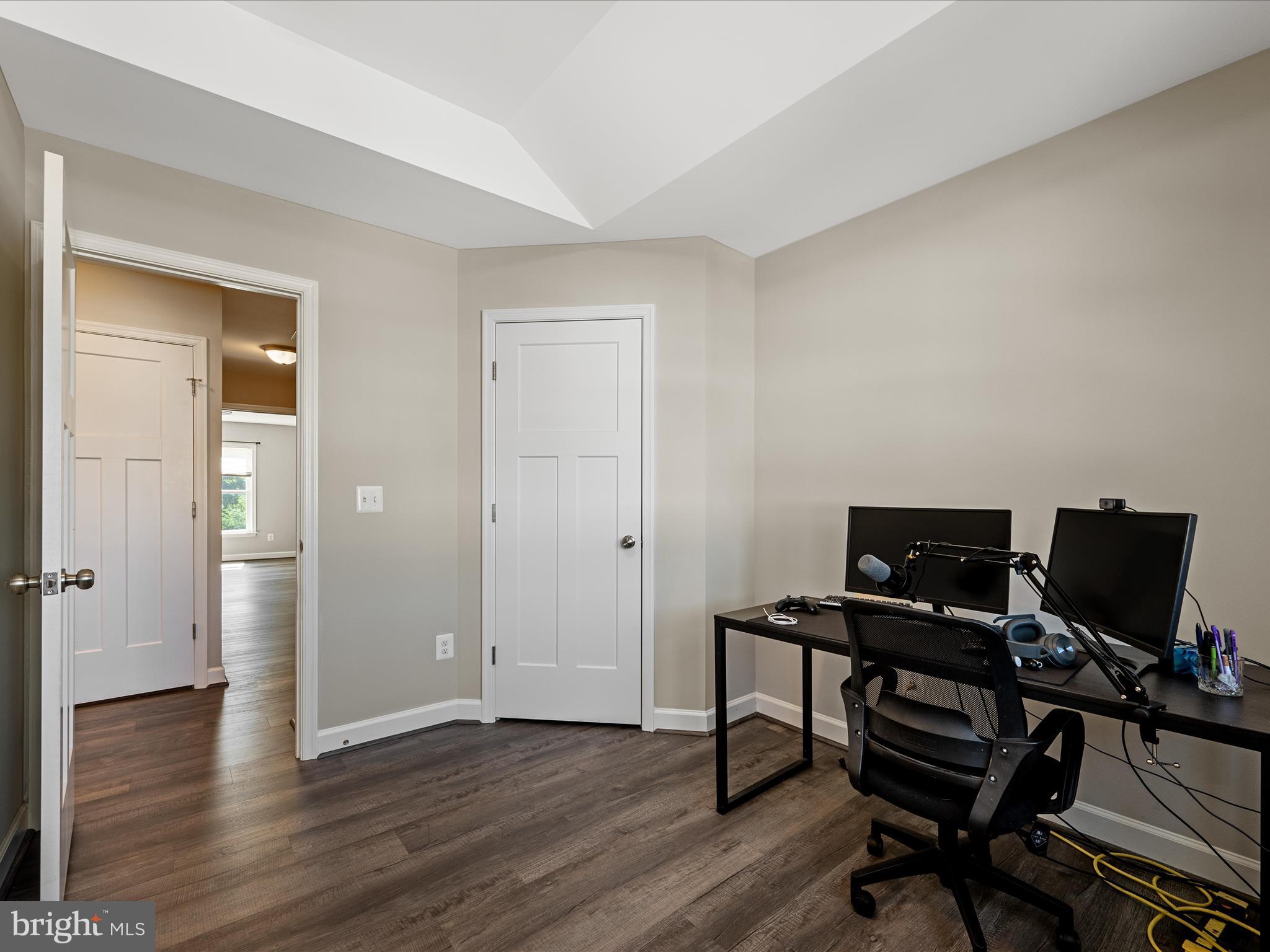 FREEDOM CROSSING - Residential