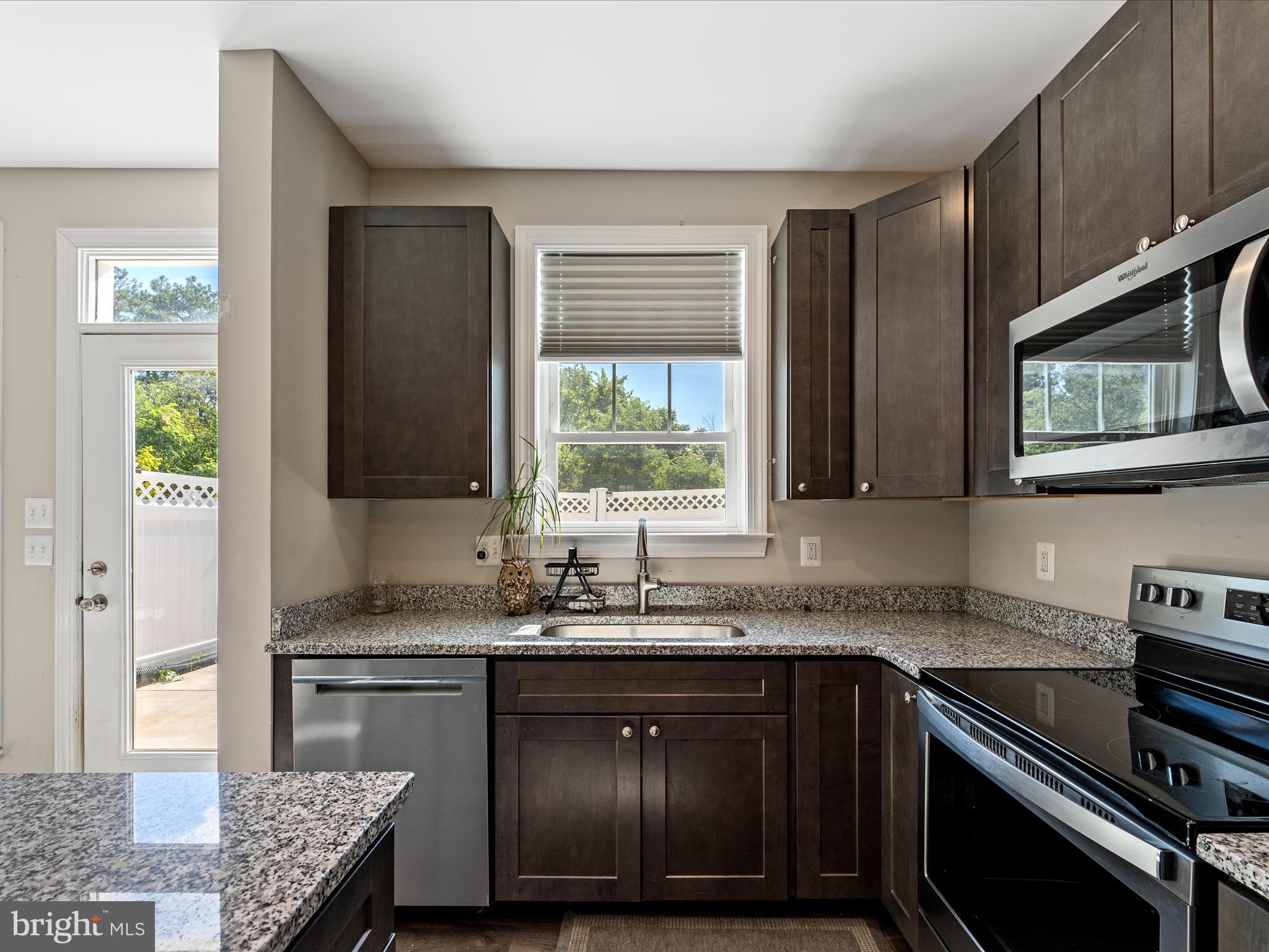 FREEDOM CROSSING - Residential