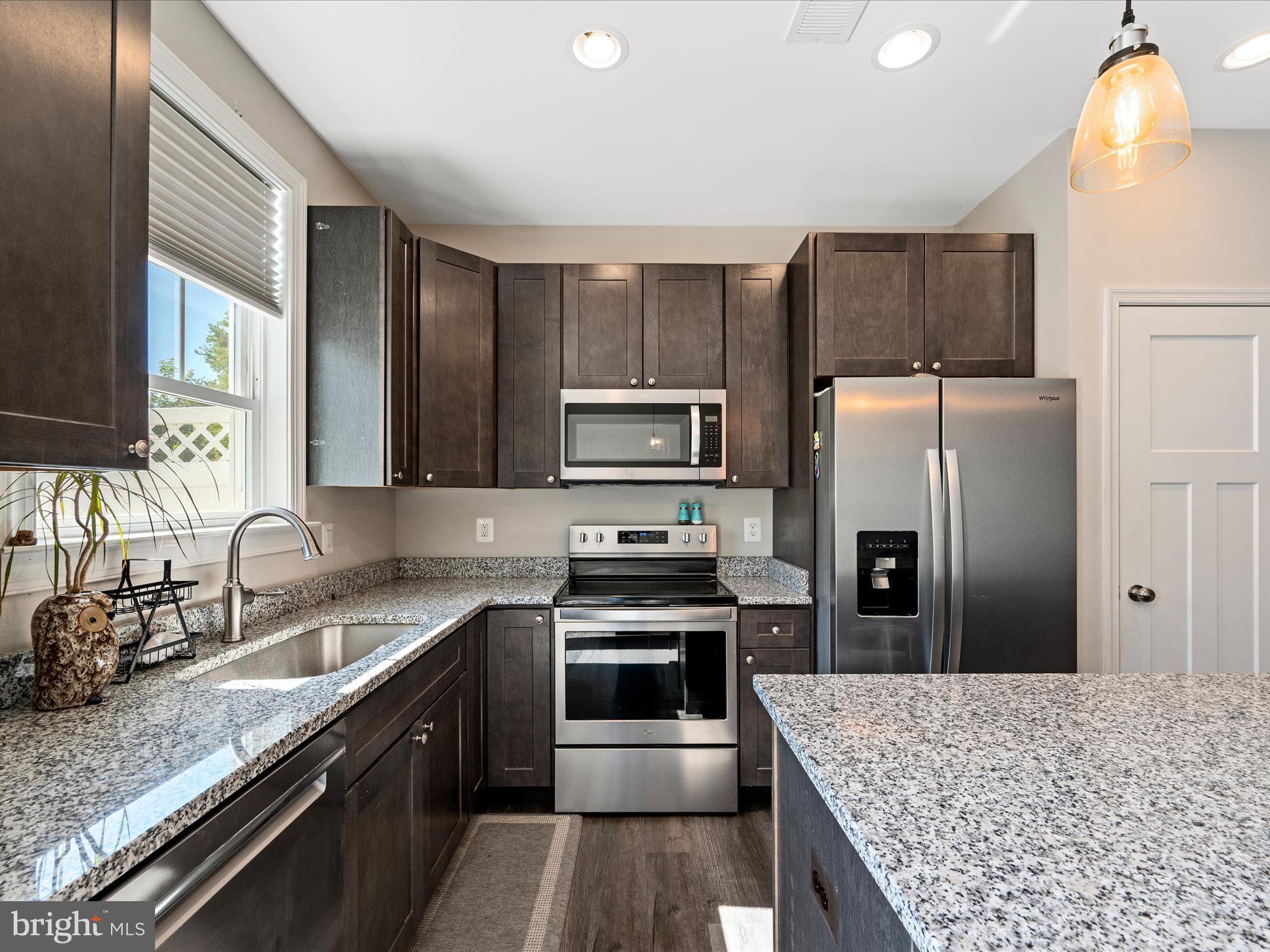 FREEDOM CROSSING - Residential