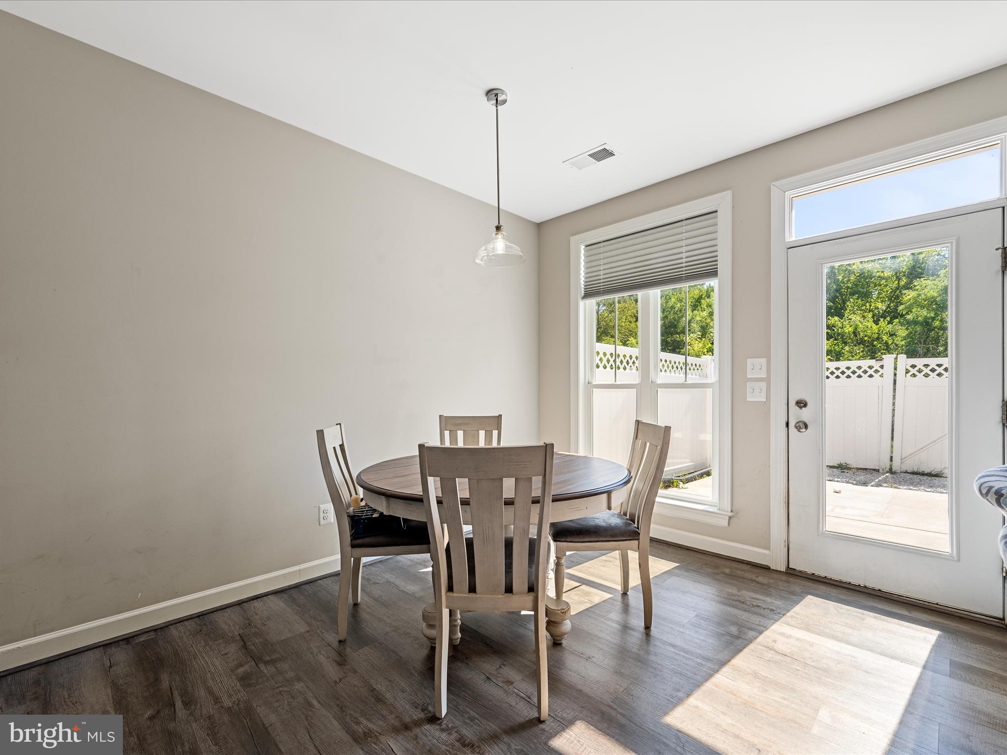 FREEDOM CROSSING - Residential