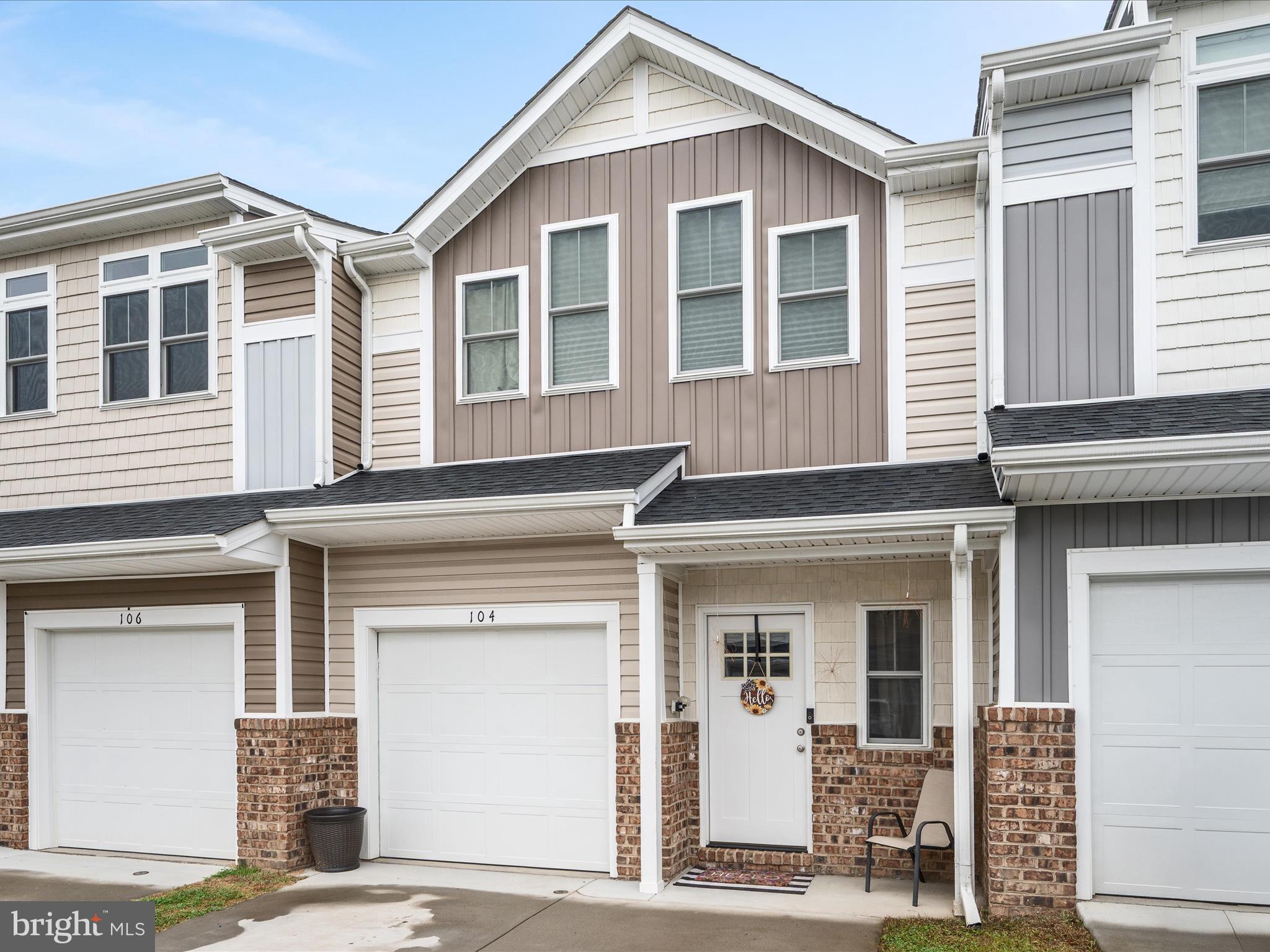 104 STELLA COURT