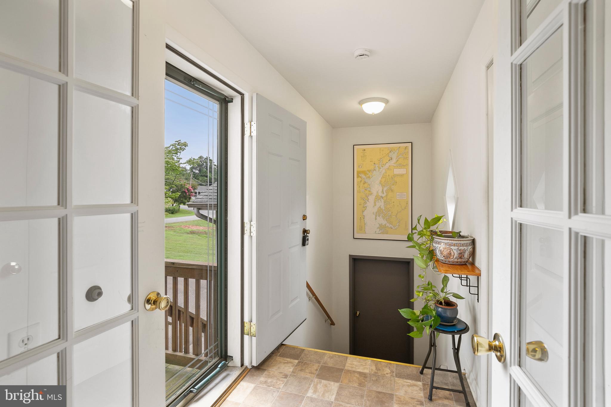 ROLLING HILLS - Residential