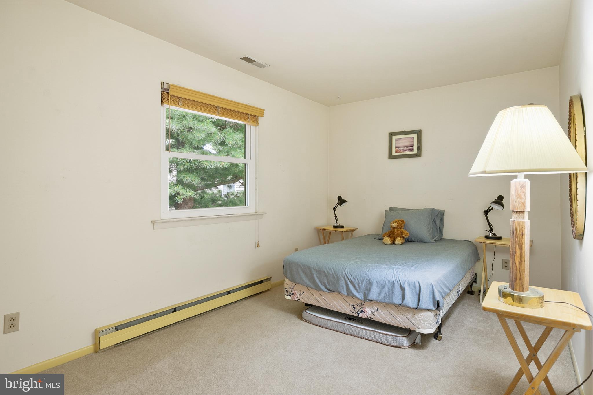 ROLLING HILLS - Residential