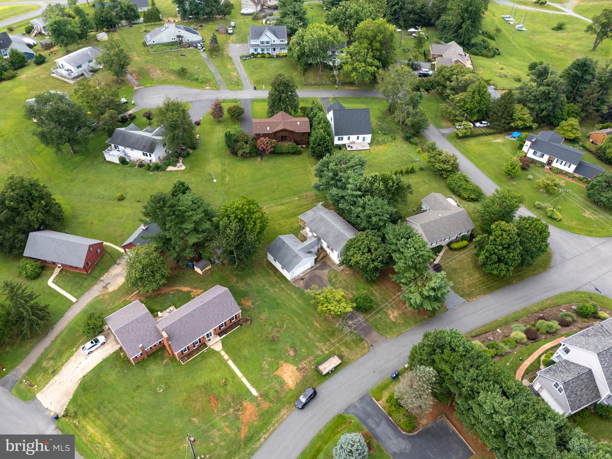 ROLLING HILLS - Residential