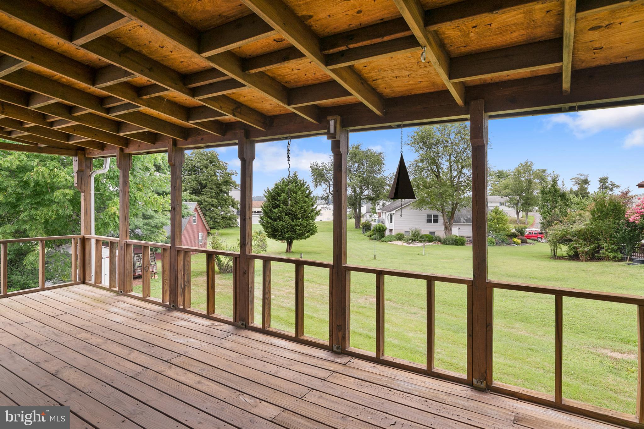 ROLLING HILLS - Residential