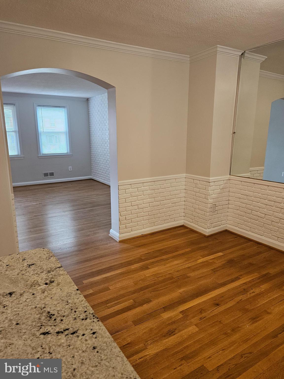 EASTWOOD - Residential Lease