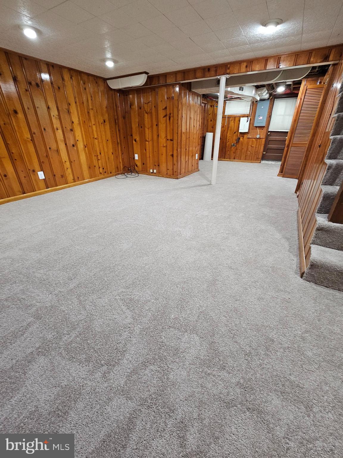 EASTWOOD - Residential Lease