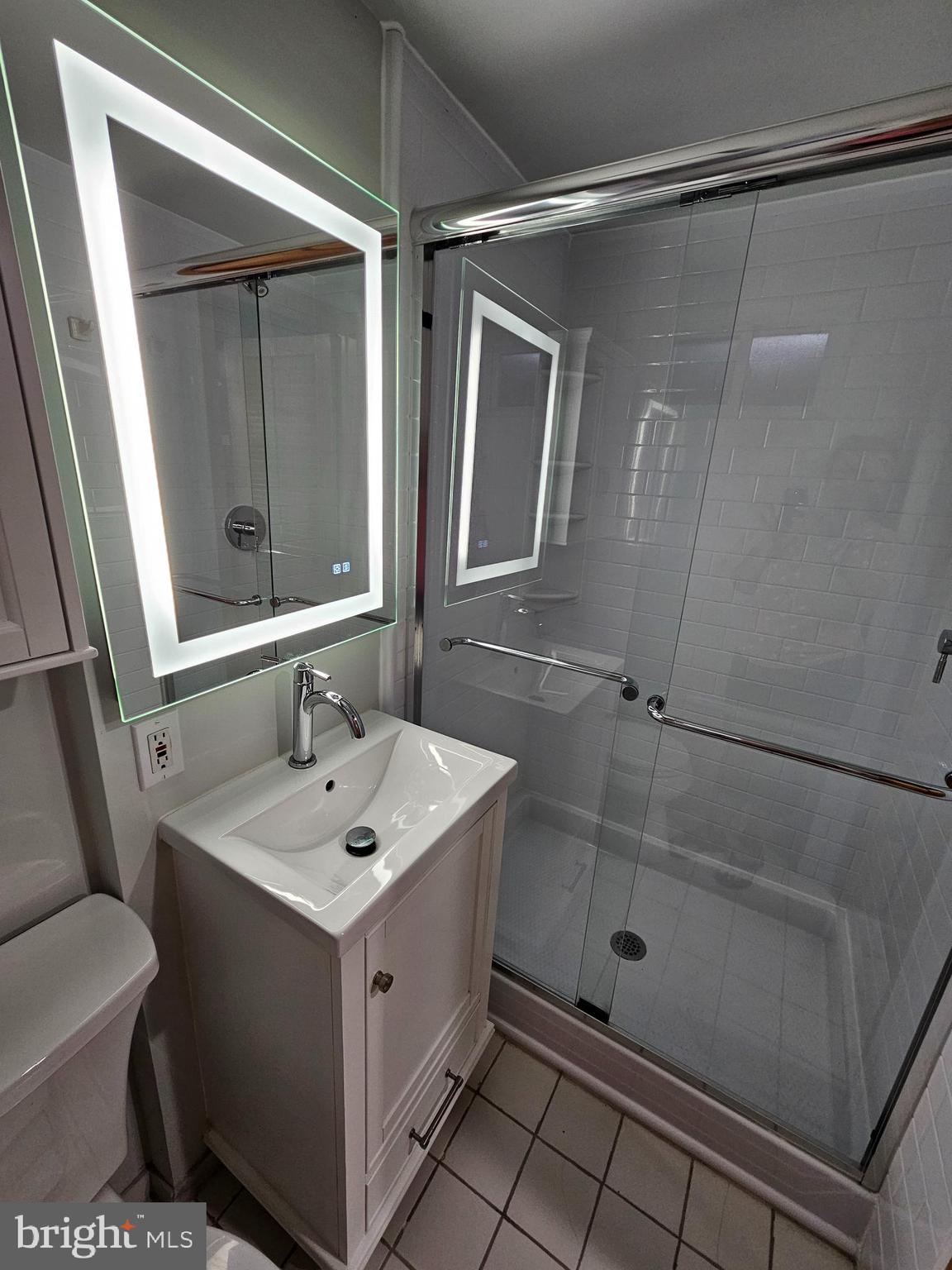 EASTWOOD - Residential Lease